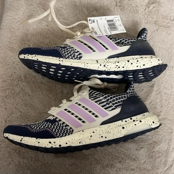 NWT Adidas ultraboosts - Picture 3 of 9